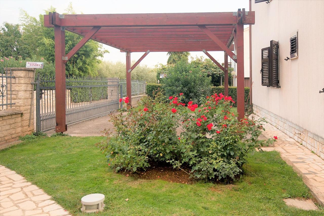 Apartments Sandra بوريتش المظهر الخارجي الصورة